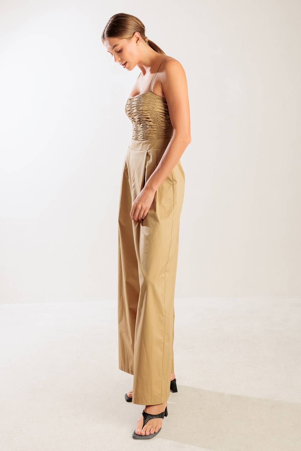 EASY TO LOVE WOVEN JUMPSUIT Flying Tomato